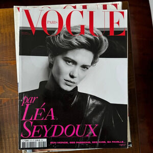 Vogue Paris 1013 December 2020